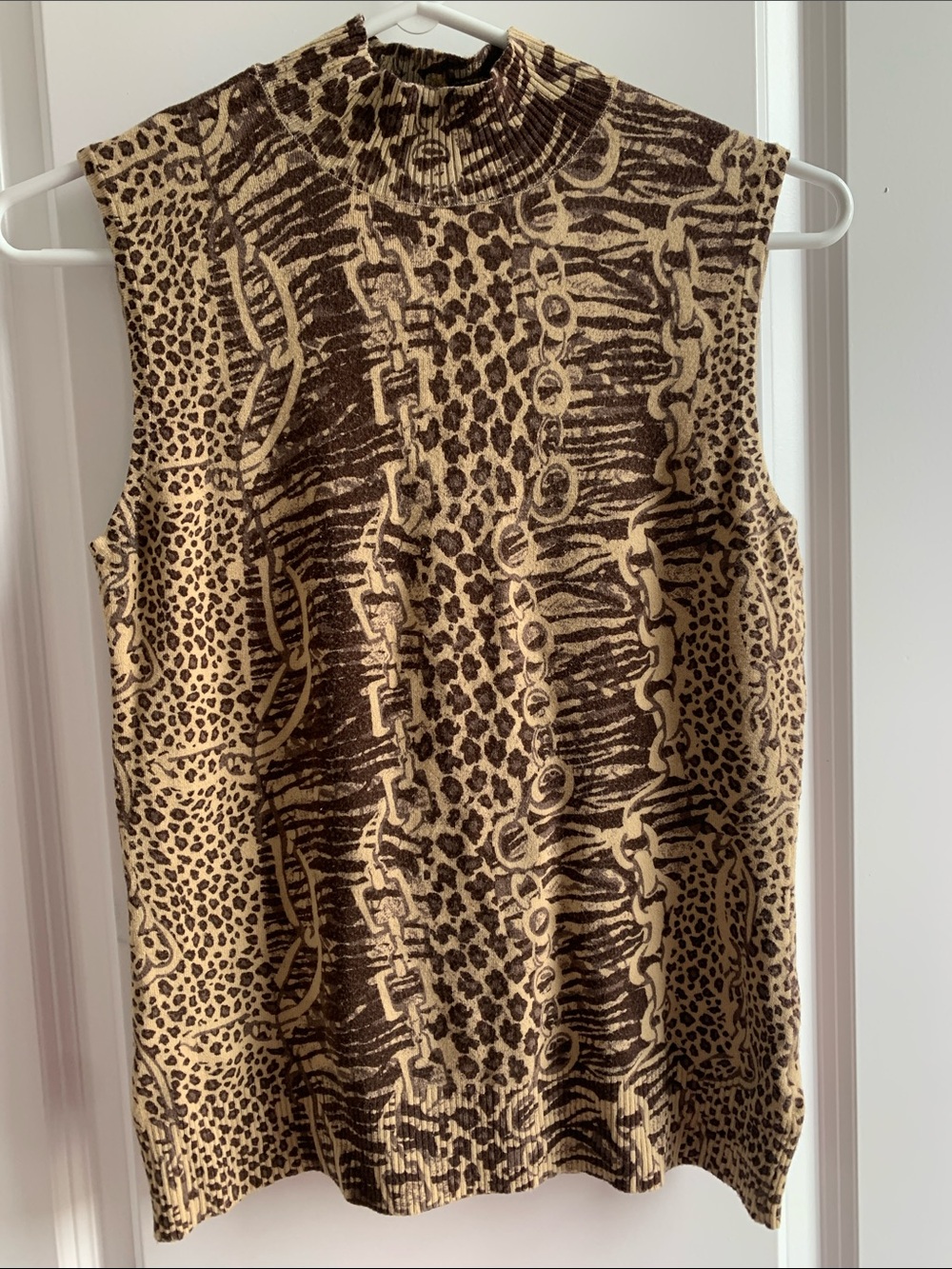 Paraphrase Knit Sleeveless Animal & Chain Print Tank Top - Cream & Brown